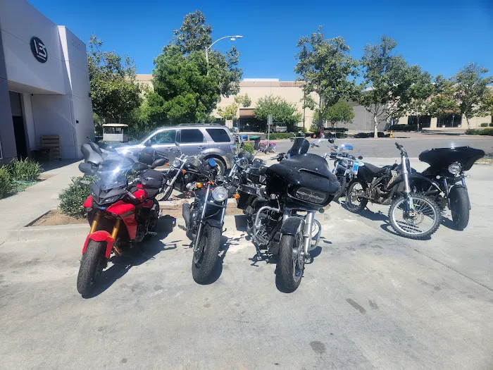 Arneys Motorcycle Garage 3