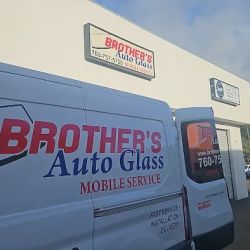 Brother's Auto Glass ico