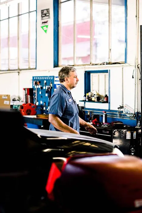 Dave's Garage 7
