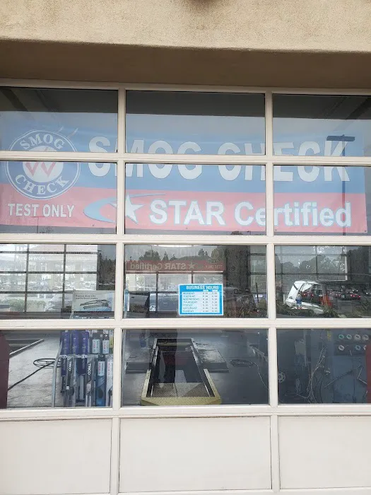 Del Mar Highlands Lube Center 5