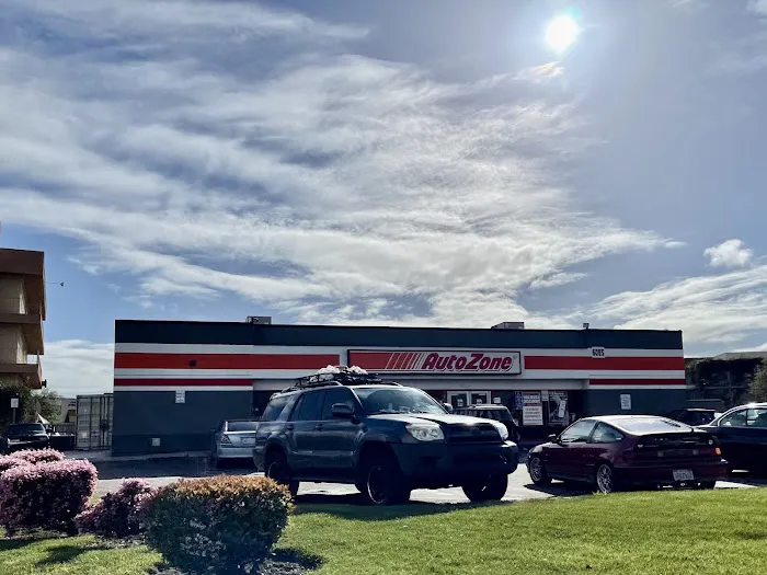 AutoZone Auto Parts 3
