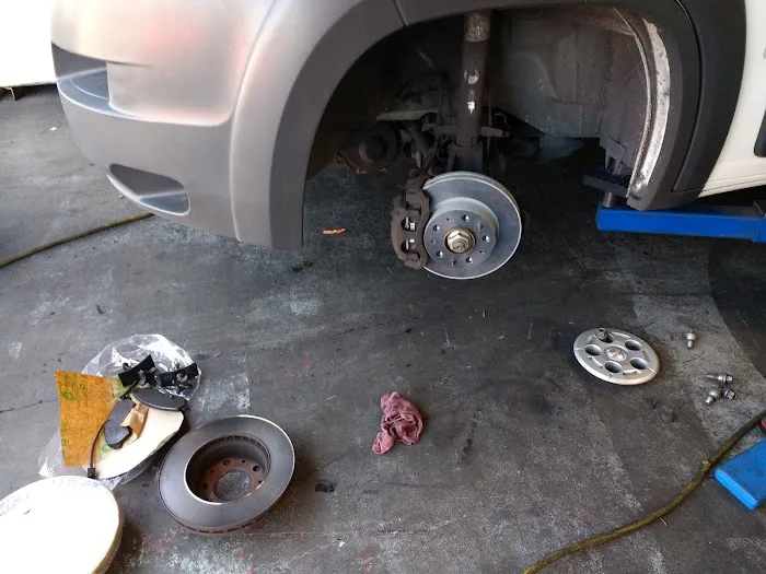 B.T. Auto Wrench 0