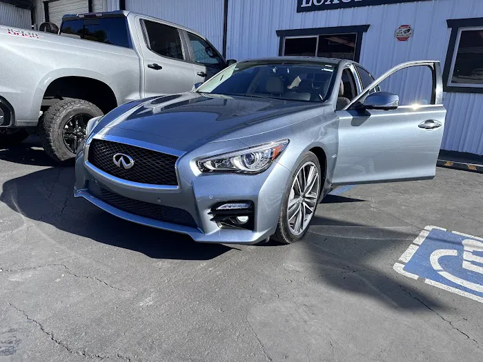 Luxury Auto Body 1