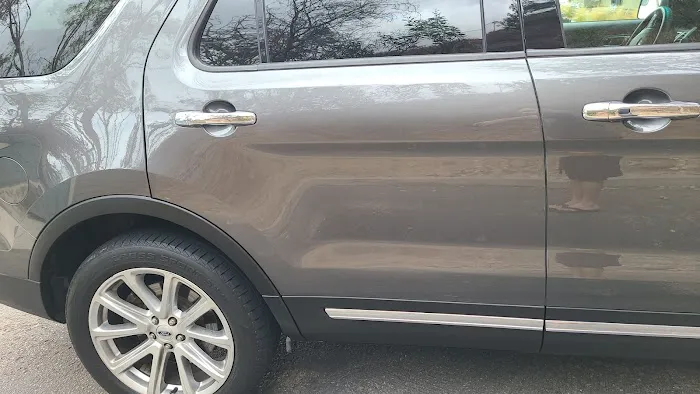 Luxury Auto Body 2