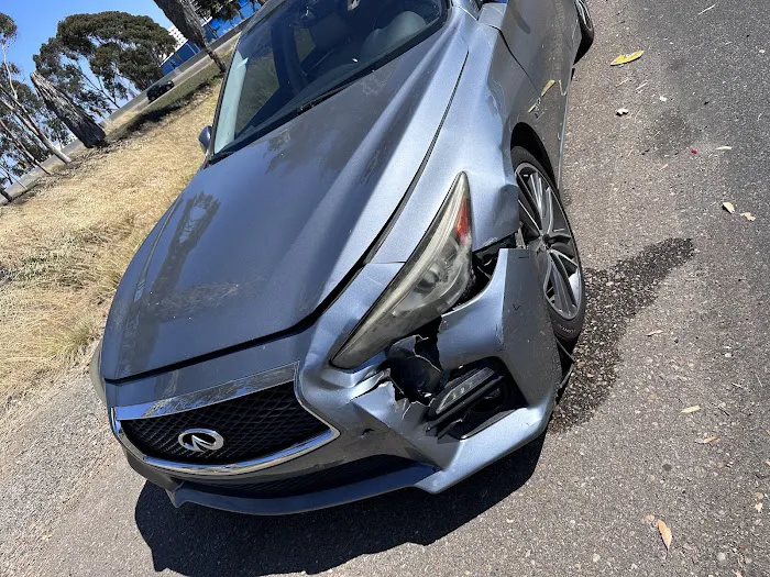 Luxury Auto Body 4