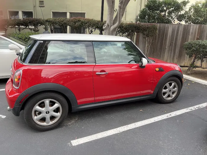 MINI of San Diego Service and Parts 8