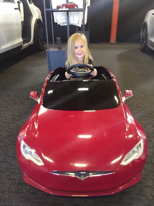 Tesla Service Center 6
