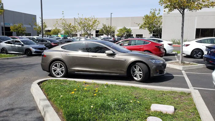 Tesla Service Center 9
