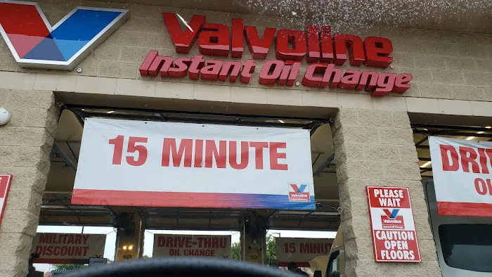 Valvoline Instant Oil Change 9