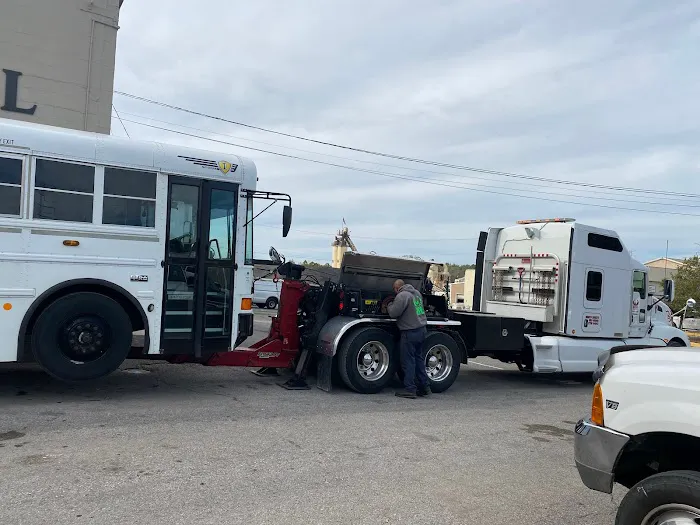 Revival Truck and Tractor Trailer Repair, Mobile Repair & Towing 7