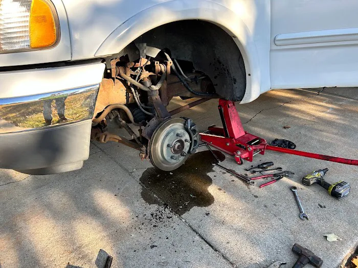 Auto Medic LLC 5