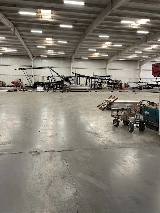 Wally Mo Trailers 1