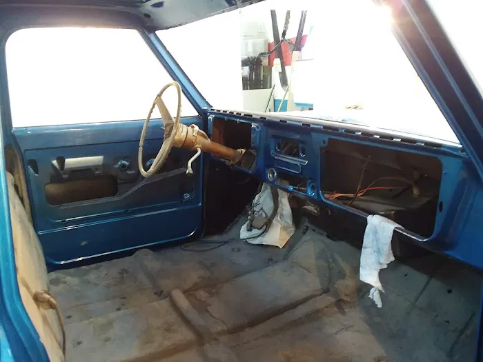 Class Under Glass Auto Body 6