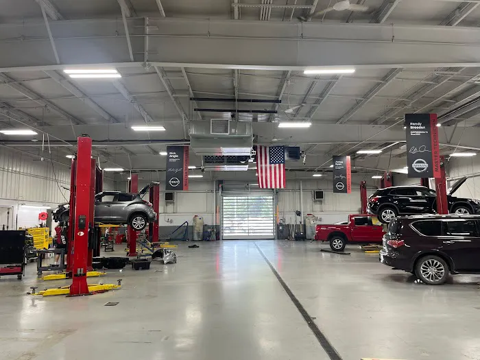 John Roberts Nissan Service Center 0