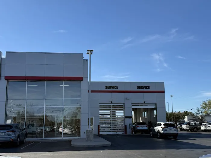 John Roberts Toyota Service 0