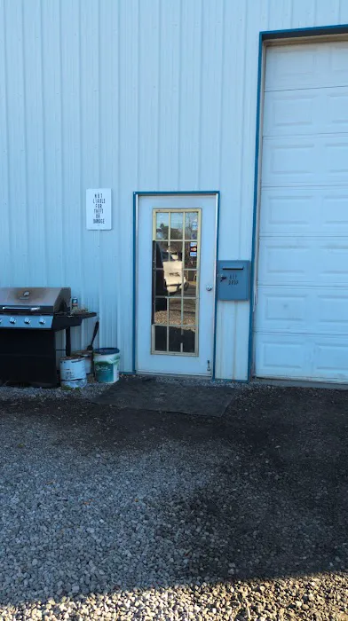 Dave's Automotive 0