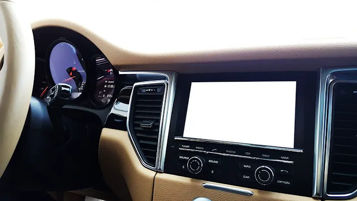 LeeTronics Car Audio 2