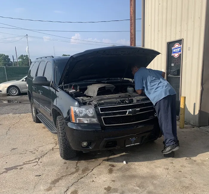 Geter's Pro Tires & Automotive 2