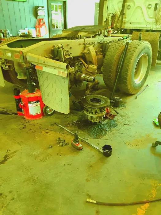 CAT'S tractor trailer repair, custom utility trailers & service maintenance 3