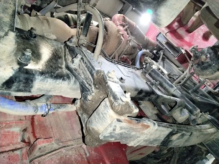 CAT'S tractor trailer repair, custom utility trailers & service maintenance 1