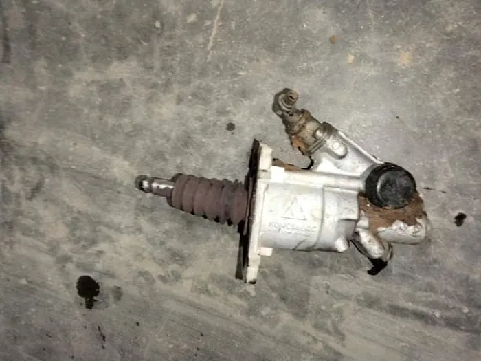 CAT'S tractor trailer repair, custom utility trailers & service maintenance 2