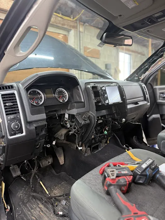 Chop’s Auto Shop LLC 3