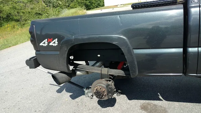 Doghouse bedliner 4