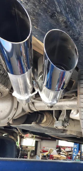 Brown's Tire & Muffler 3