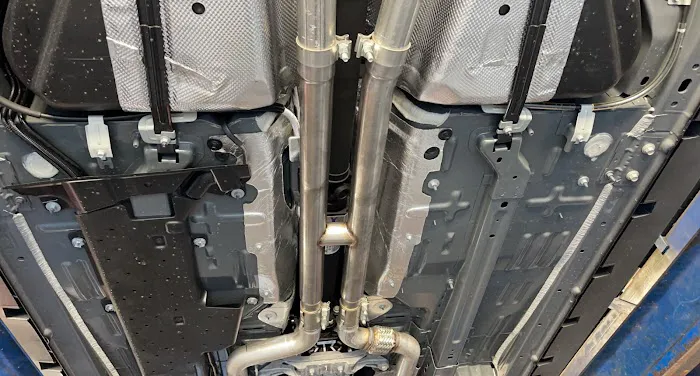 Brown's Tire & Muffler 5