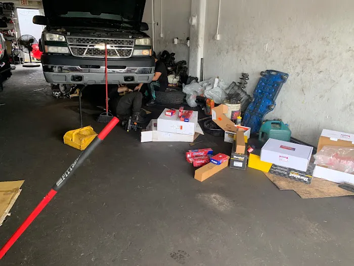 Lolo's Auto Service LLC 2