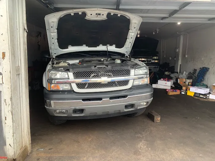 Lolo's Auto Service LLC 4