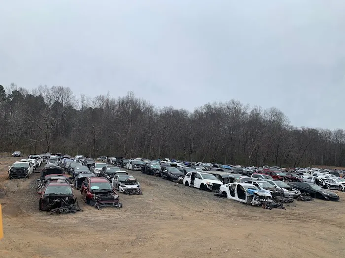 221 Auto Parts & Recycling 3
