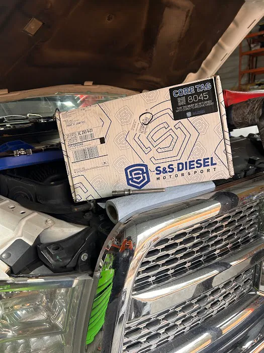Jon Wayne Diesel & 4X4 9