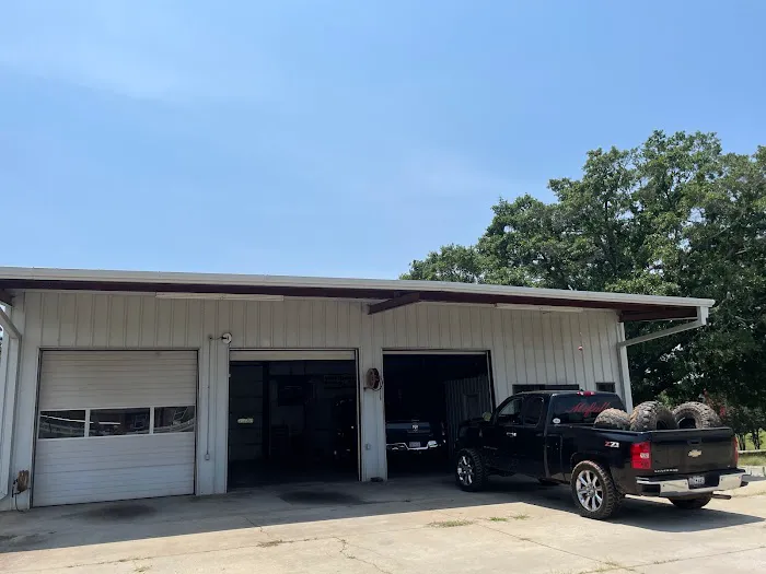 Pops Garage 1