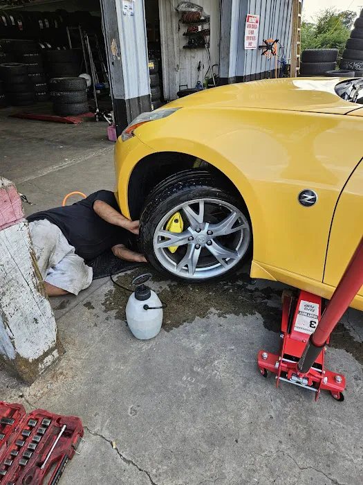 A&A new and used Tires Shop AA AUTO AND TRUCK SERVICE 1