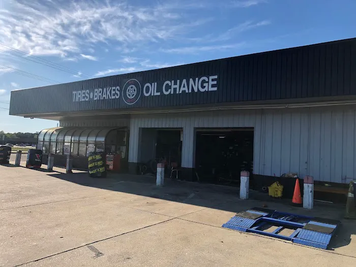 A&A new and used Tires Shop AA AUTO AND TRUCK SERVICE 7