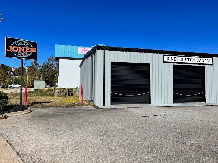 Jones Custom Garage 7