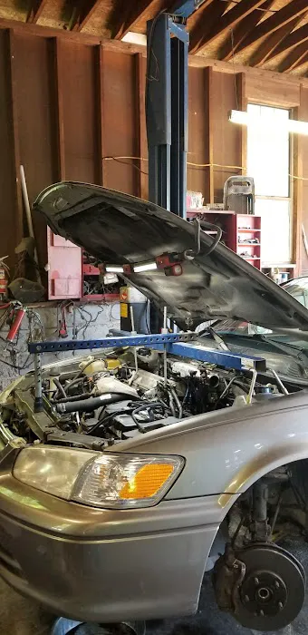 Ford's Auto Salvage & Auto Repair 1