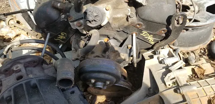Ford's Auto Salvage & Auto Repair 5