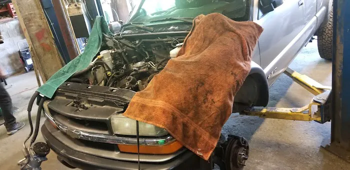 Ford's Auto Salvage & Auto Repair 6