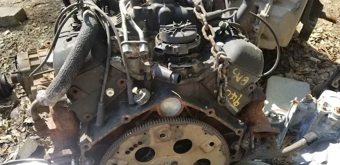 Ford's Auto Salvage & Auto Repair 7