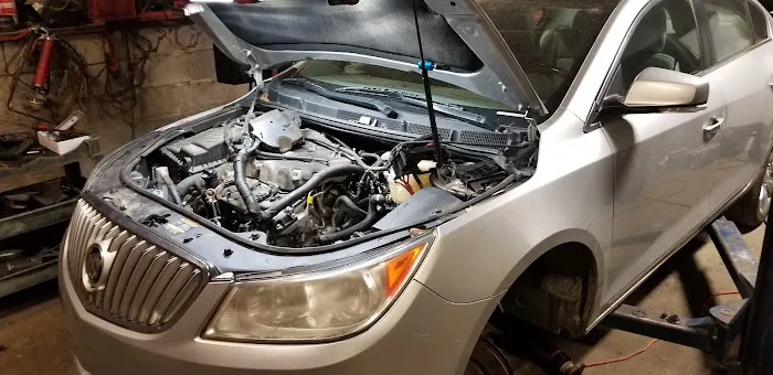 Ford's Auto Salvage & Auto Repair 8
