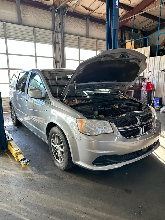 Lakelands Tire & Auto 5
