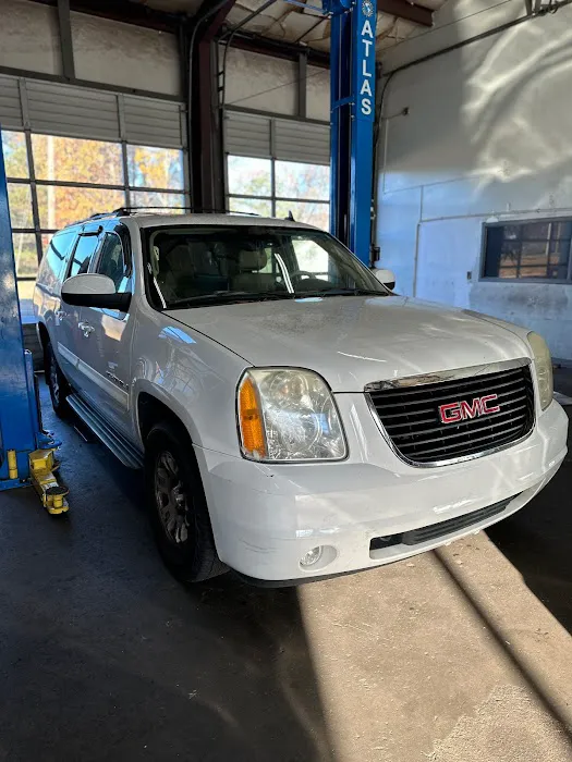 Lakelands Tire & Auto 4