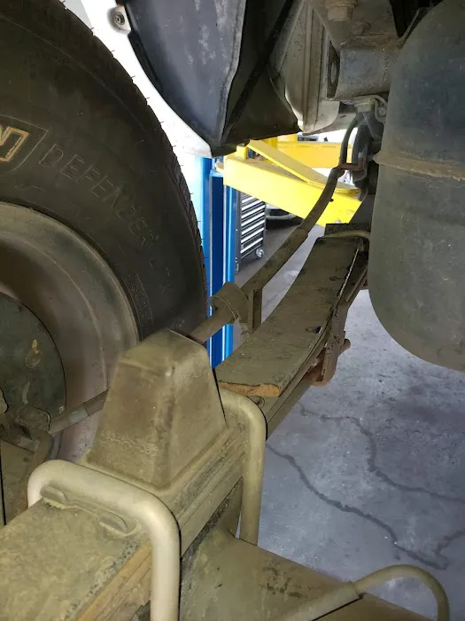 Lakelands Tire & Auto 2