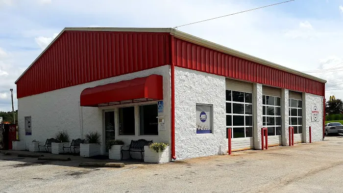 Lakelands Tire & Auto 3