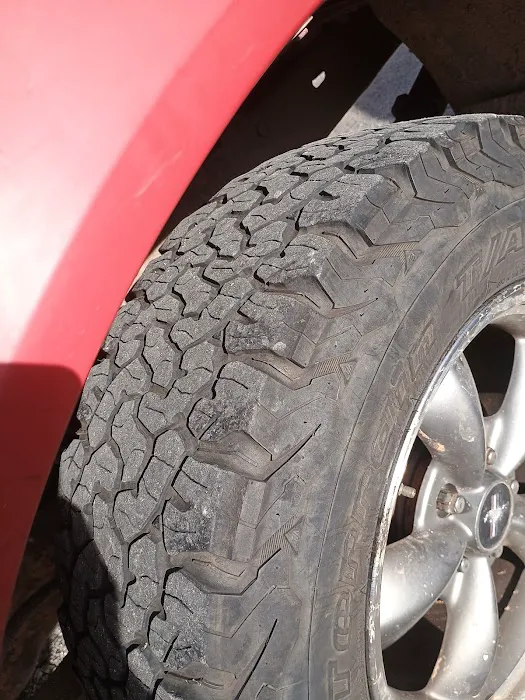 Uptown Tires 0