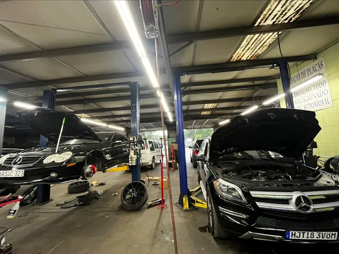 Montano Auto Services LLC 0
