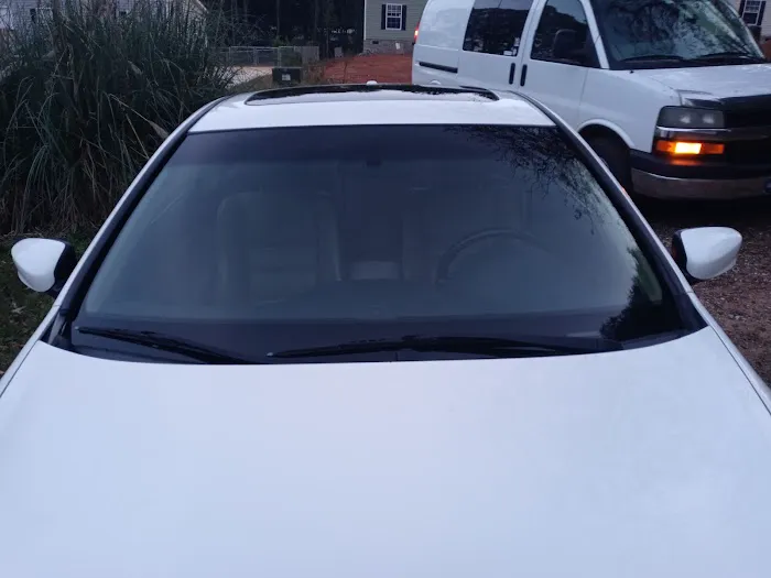 Southpaw Auto Glass 1