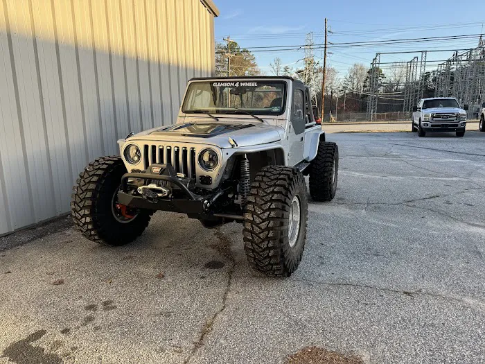 Glenn’s Muffler & Fabrication 0